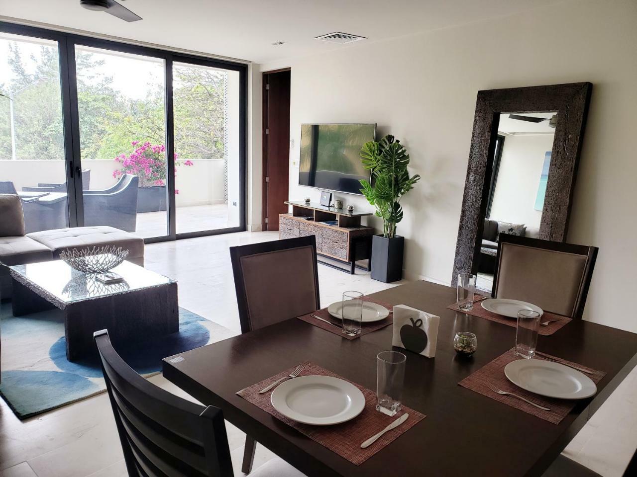 Well Located 2 Bedroom In Miranda Brand New Building By Happy Address Apartamento Playa del Carmen